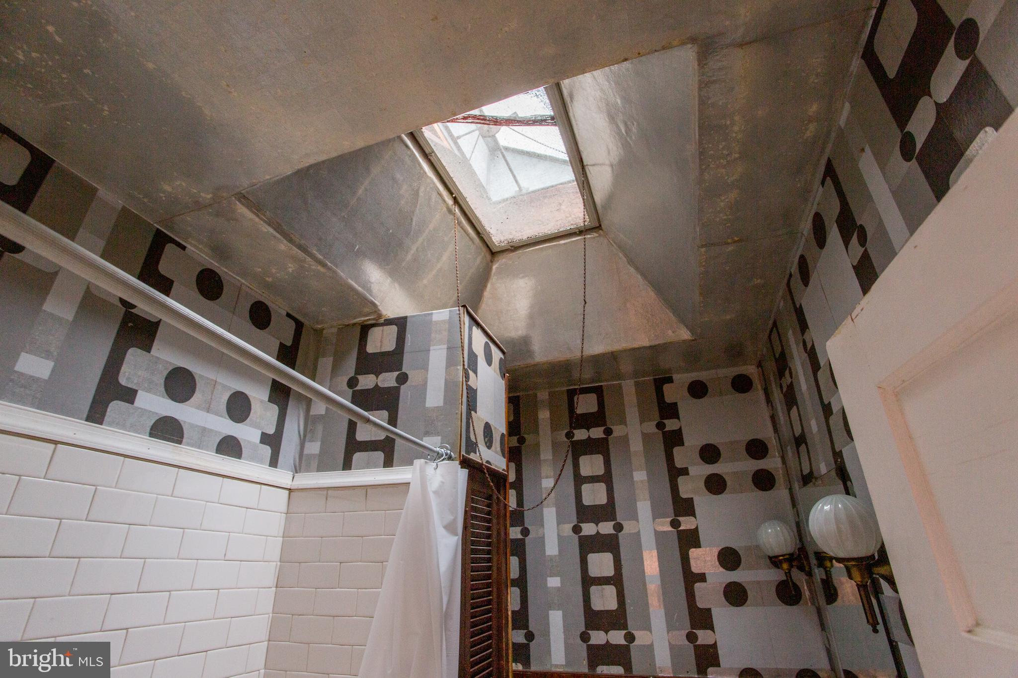 PHILADELPHIA (SOUTHWEST) - Residential