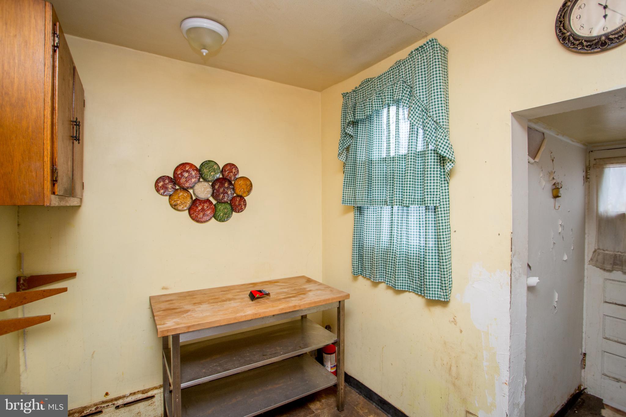 PHILADELPHIA (SOUTHWEST) - Residential