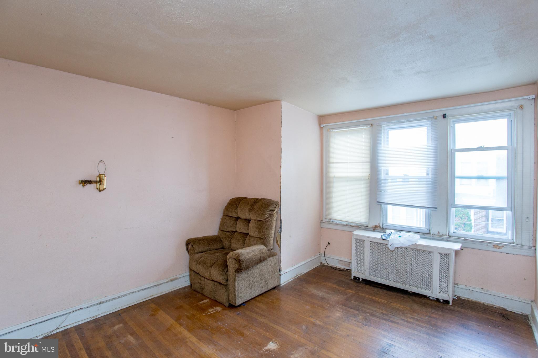 PHILADELPHIA (SOUTHWEST) - Residential