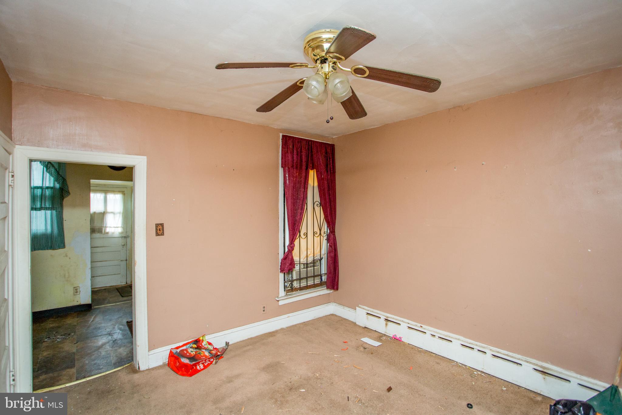 PHILADELPHIA (SOUTHWEST) - Residential