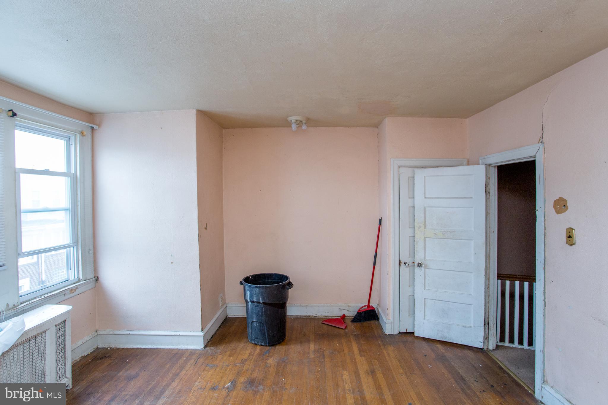 PHILADELPHIA (SOUTHWEST) - Residential