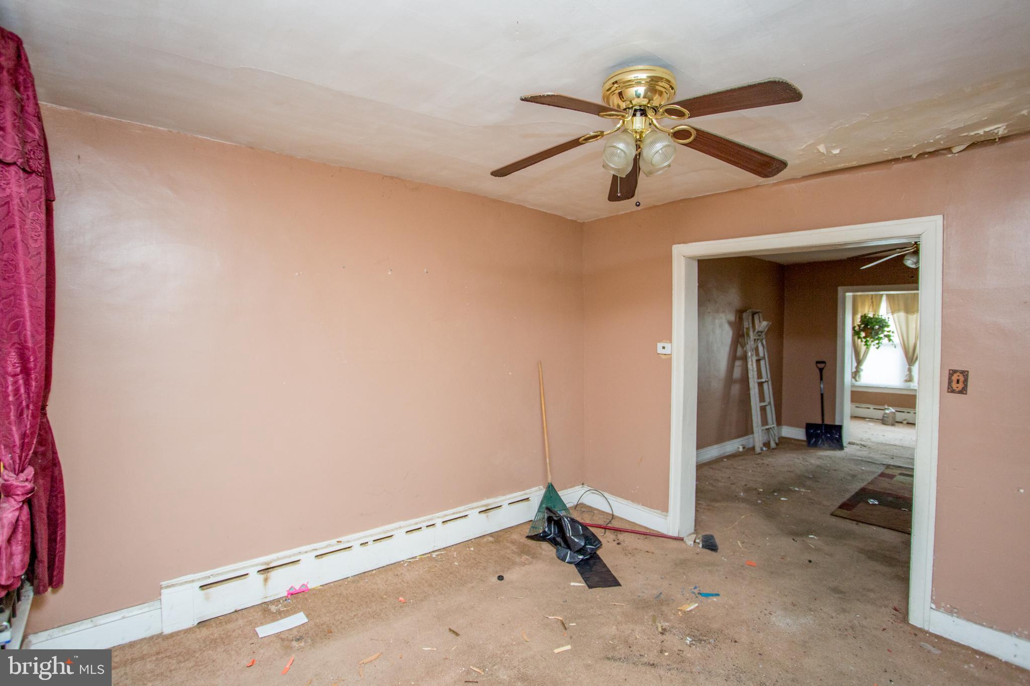 PHILADELPHIA (SOUTHWEST) - Residential