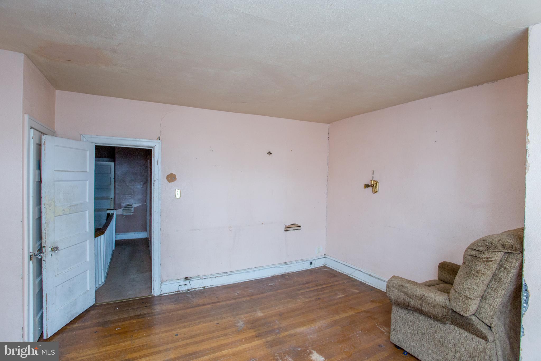 PHILADELPHIA (SOUTHWEST) - Residential