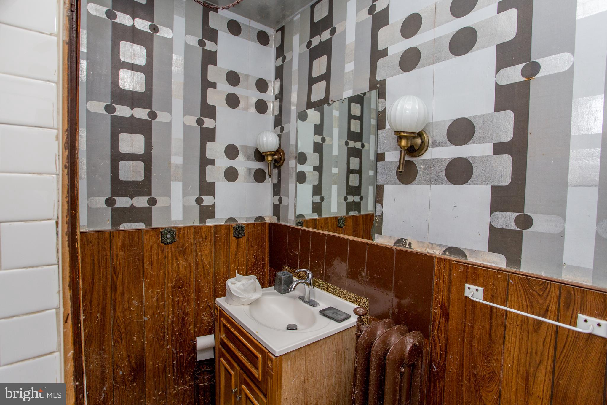 PHILADELPHIA (SOUTHWEST) - Residential