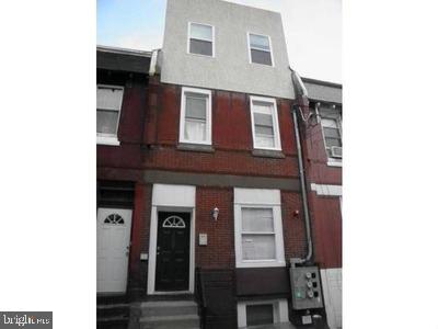 Duplex apartment for student housing.
1. One block to Temple University!
2. Duplex. Both units are furnished.
3. Both units are 4b2b.
4. EASY TO RENT!!!
5. 100% occupancy rate for all years.
6. Low maintenance cost.
7. Starting collecting rent on settlement table!
8. Cap rate: 7.5%!