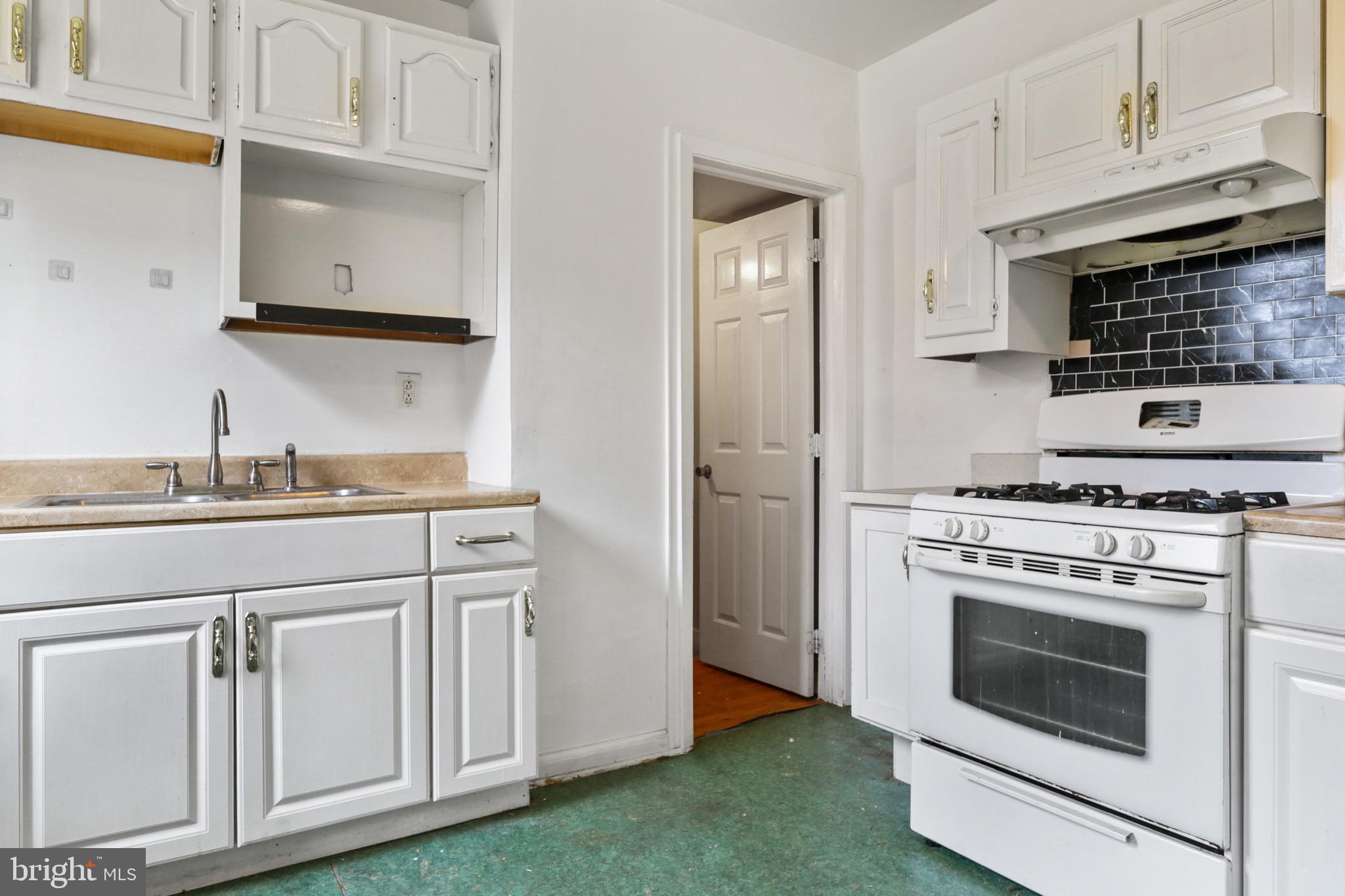 CABBAGE HILL - Residential