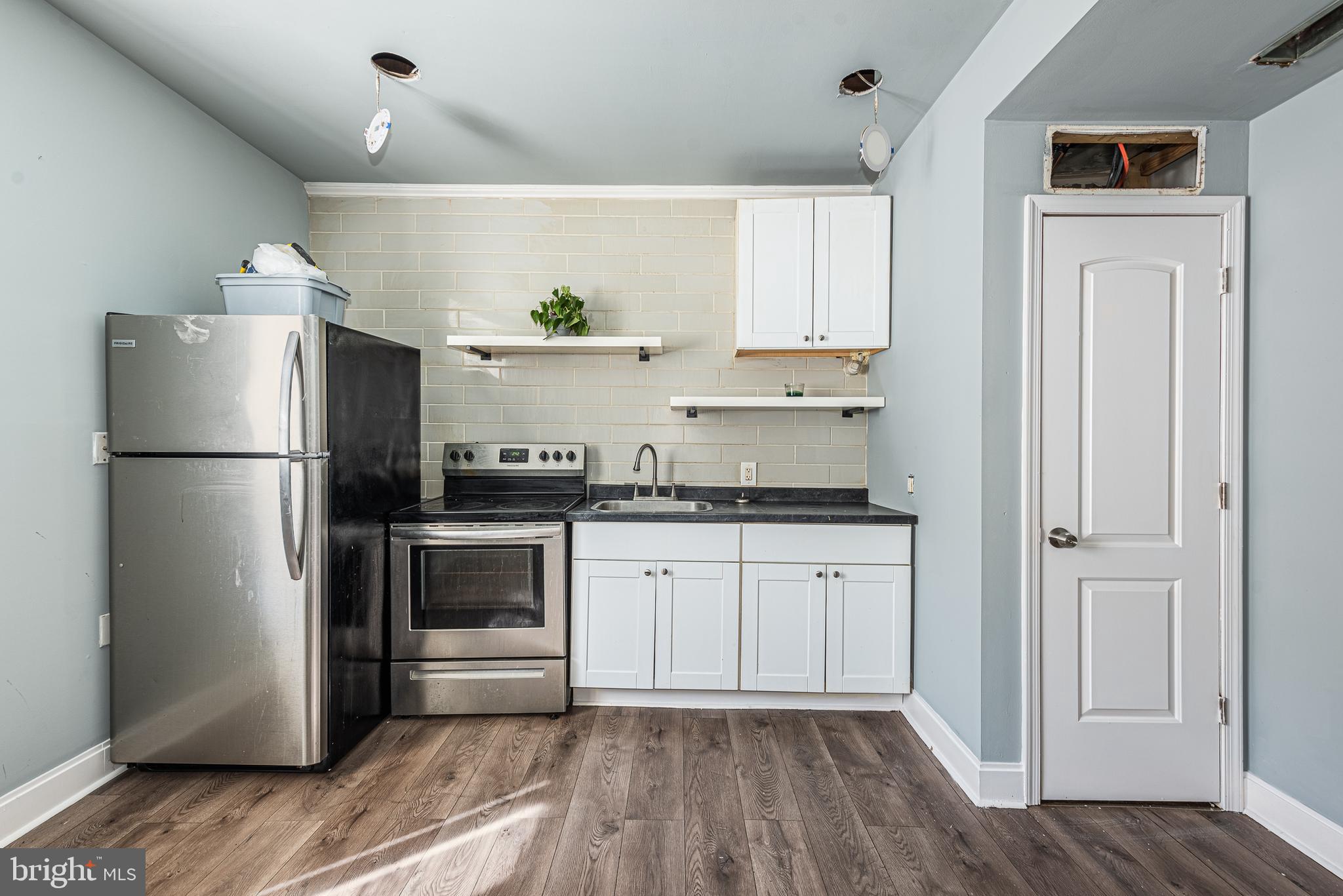 PARKVILLE - Residential Income