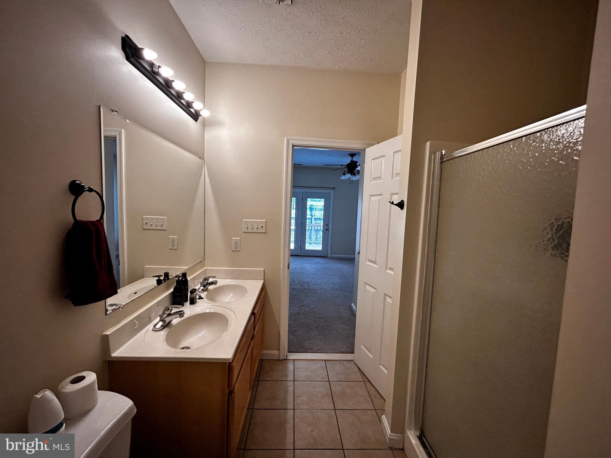 VILLAGE COMMONS - Residential