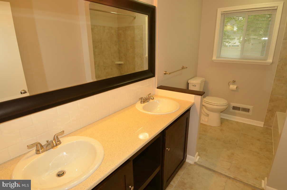 WESTVIEW PARK - Residential