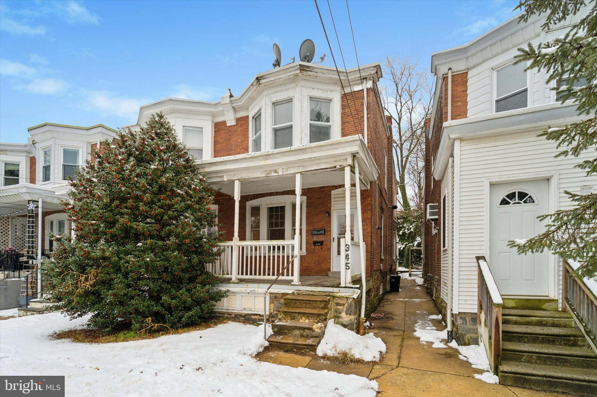 Welcome to 345 Krams, a charming duplex on the boarder of Manayunk in Roxborough.
A perfect addition to any investor's portfolio or for an owner-occupant looking to house hack! This semi-detached, separately metered duplex features two spacious 1-bedroom, 1-bathroom units, with in-unit laundry, offering comfortable living in a highly desirable neighborhood.
Both units boast bright, inviting interiors, and the property includes a charming front porch—perfect for enjoying morning coffee—as well as a private backyard, ideal for relaxing or entertaining. With its prime location, residents will appreciate easy access to Main Street Manayunk, public transportation, local shops, restaurants, and major roadways.
Don’t miss out on this fantastic chance to own a versatile property with great outdoor space in one of Philadelphia’s most sought-after areas! Schedule your showing today.