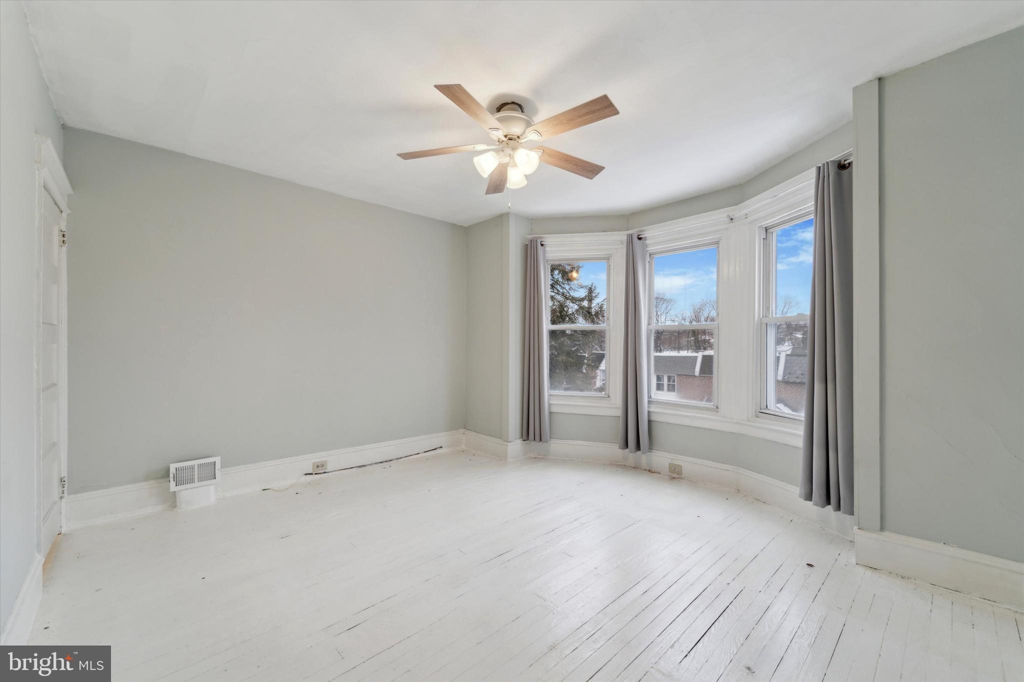 ROXBOROUGH - Residential Income