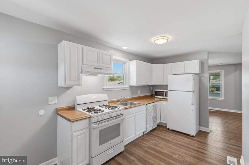 CATONSVILLE MANOR - Residential