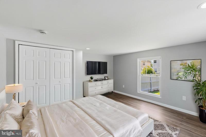 CATONSVILLE MANOR - Residential