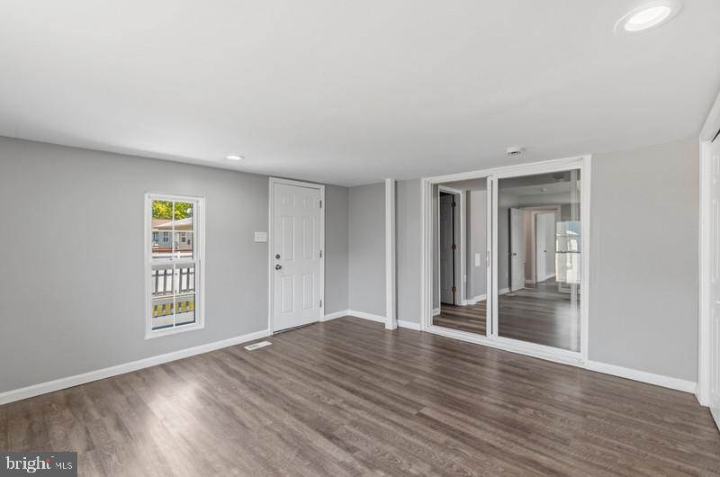 CATONSVILLE MANOR - Residential