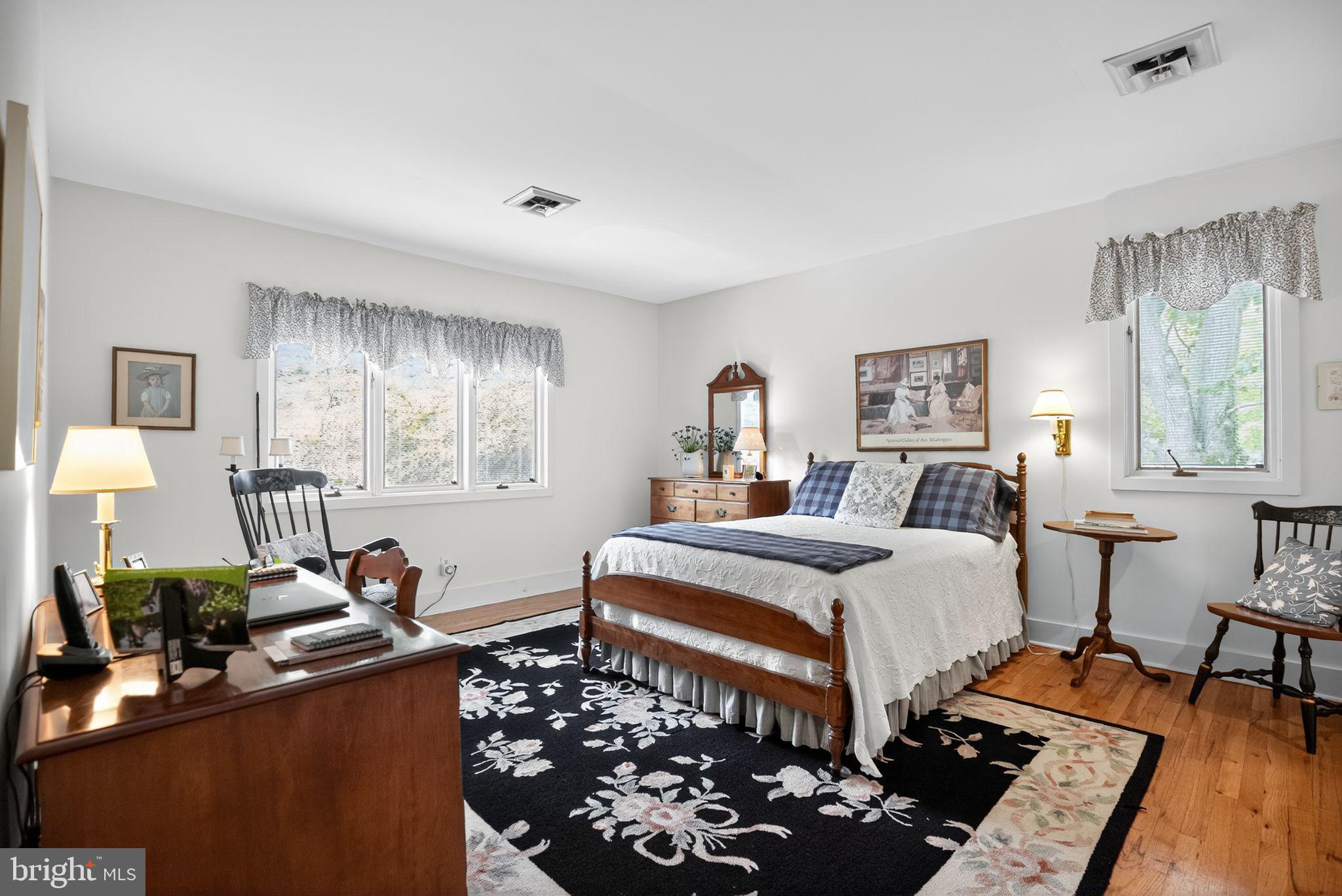 WOODBRIDGE MEADOWS - Residential