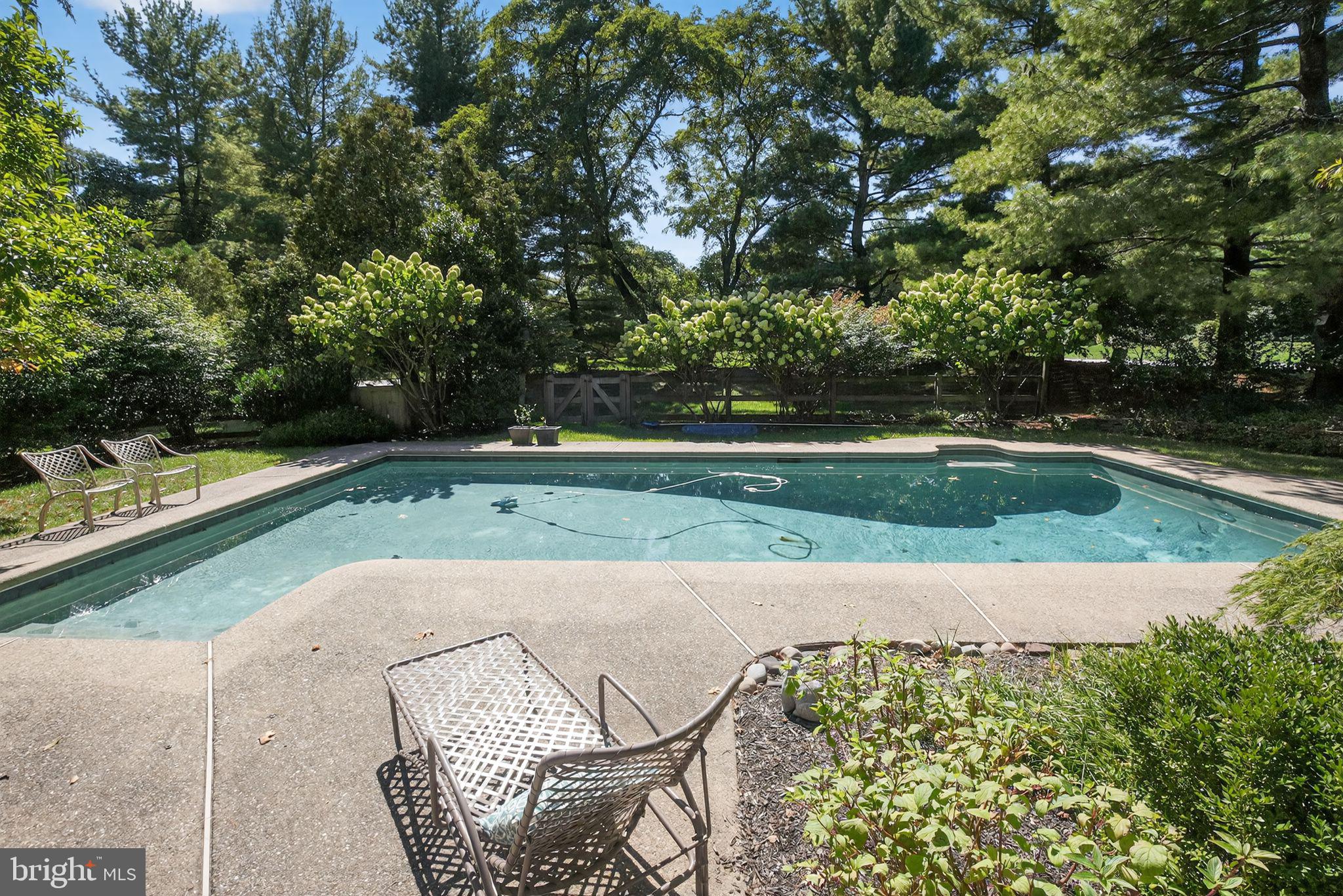 WOODBRIDGE MEADOWS - Residential