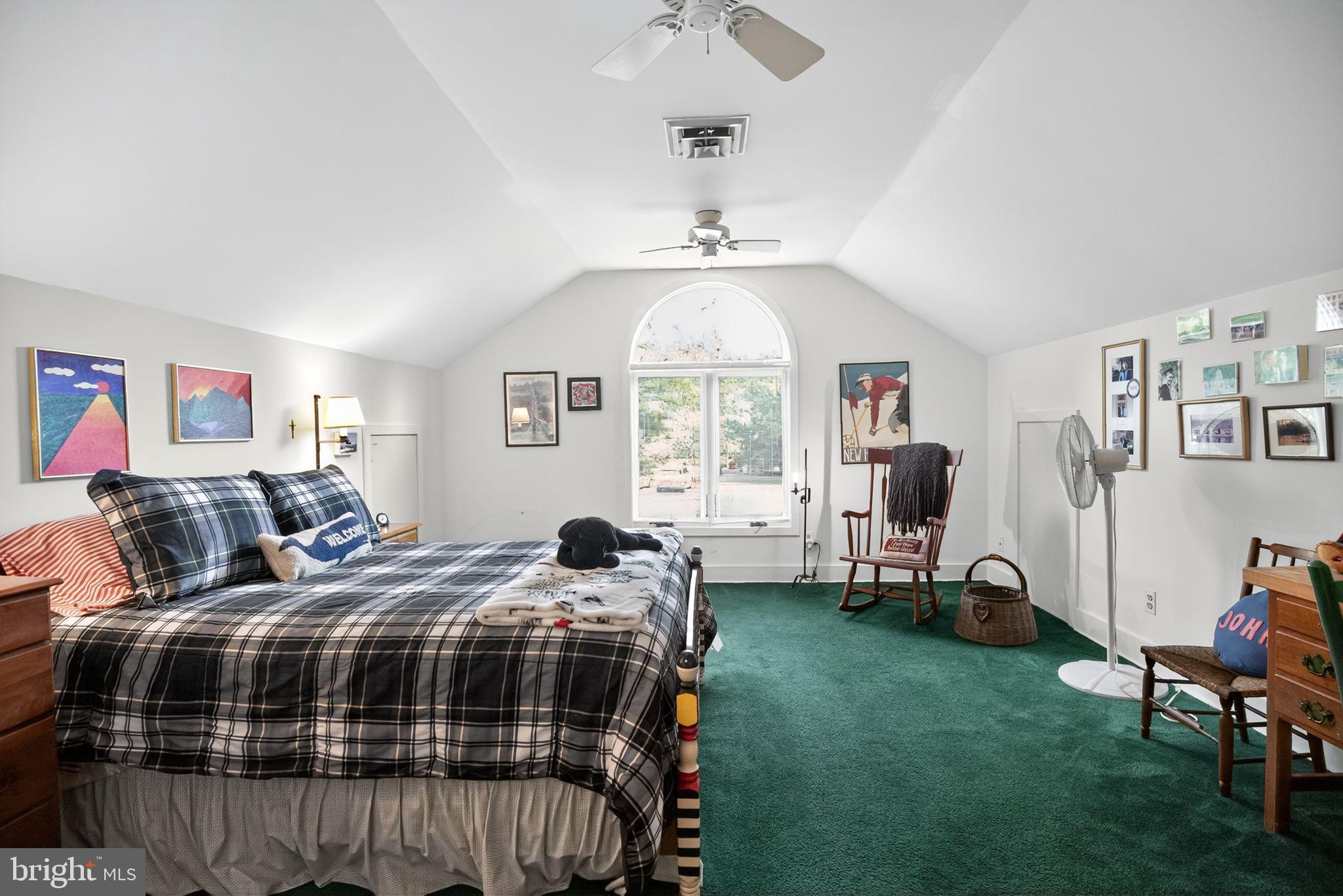 WOODBRIDGE MEADOWS - Residential