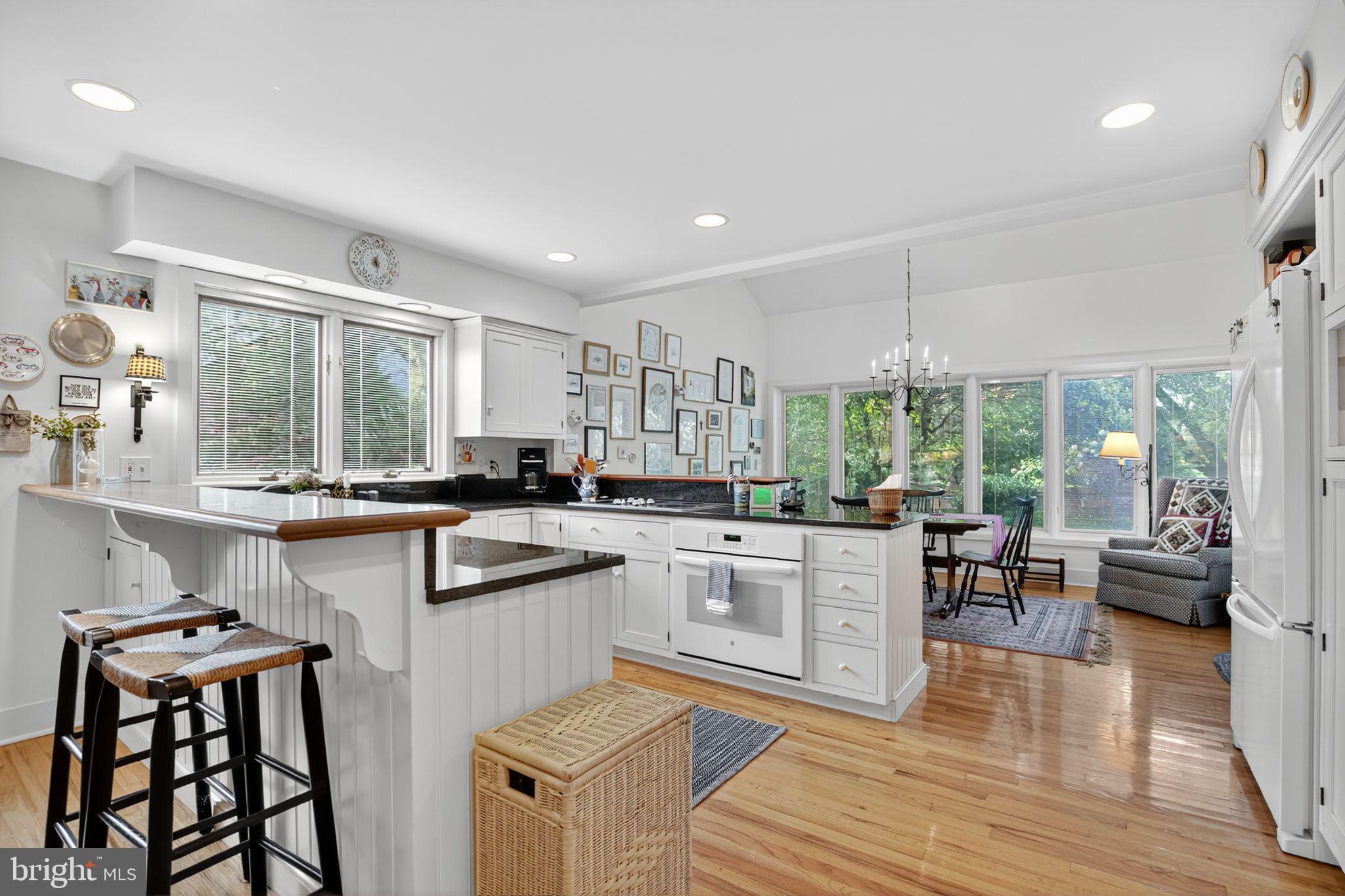 WOODBRIDGE MEADOWS - Residential