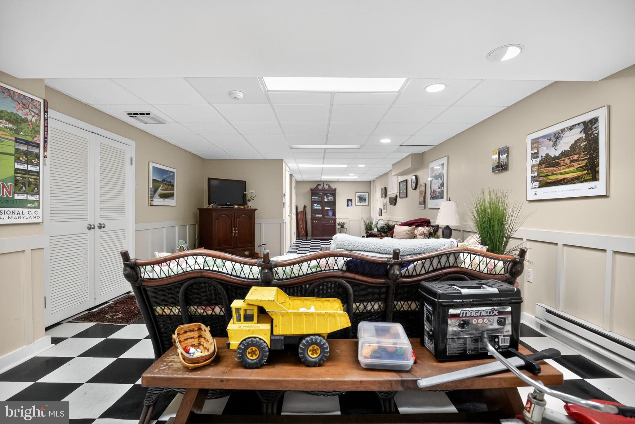 WOODBRIDGE MEADOWS - Residential