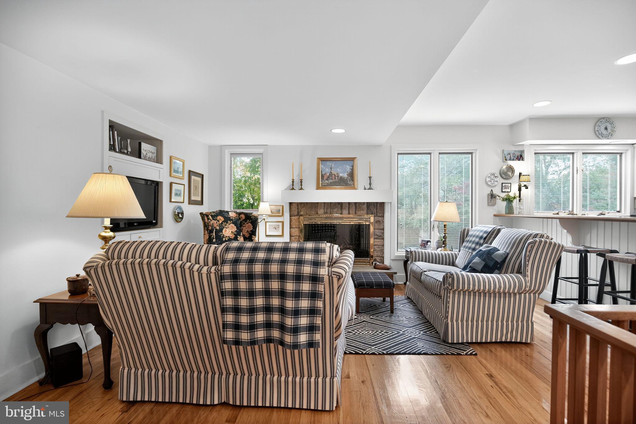 WOODBRIDGE MEADOWS - Residential