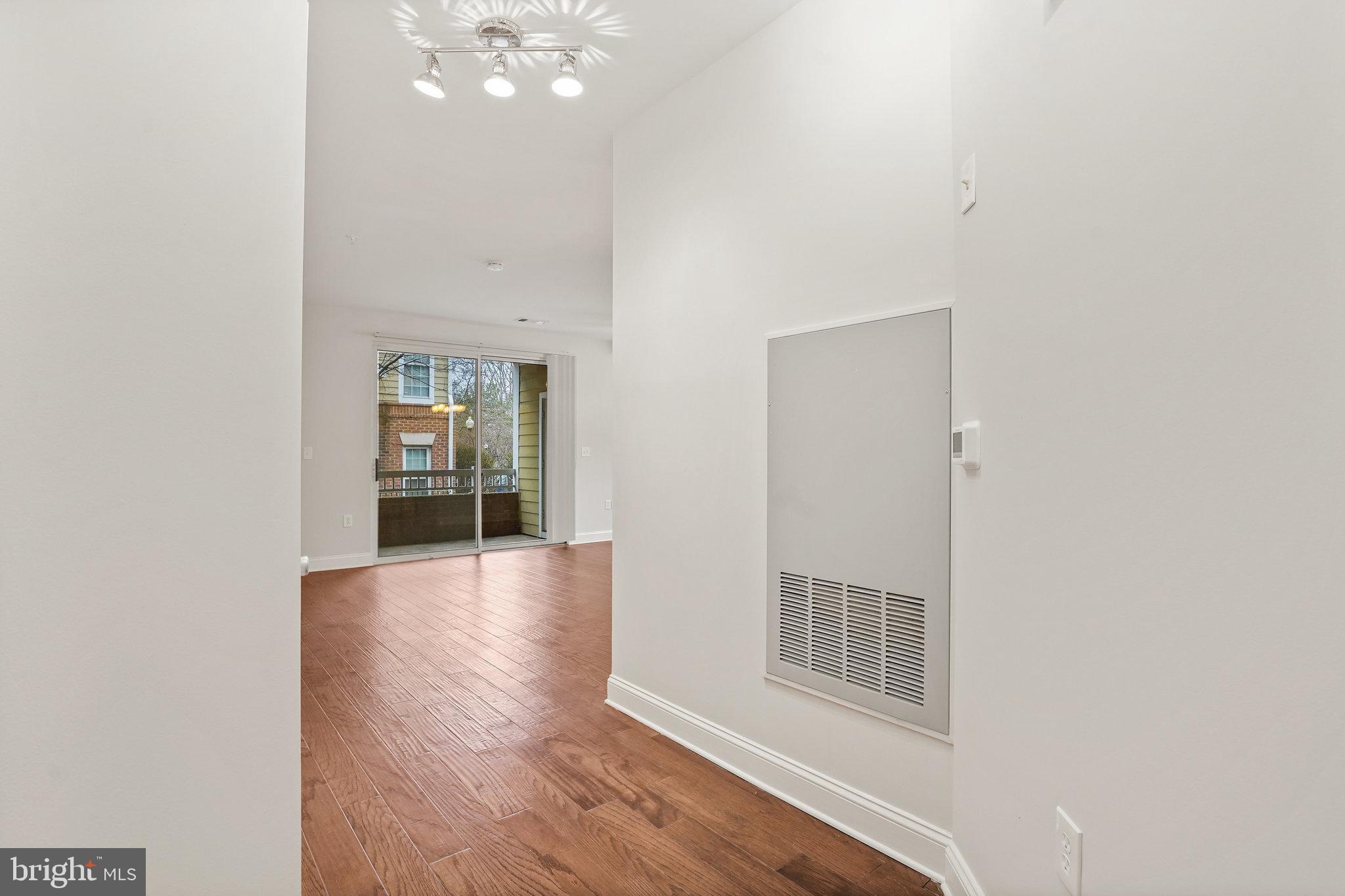 2100 HIGHCOURT LANE 103