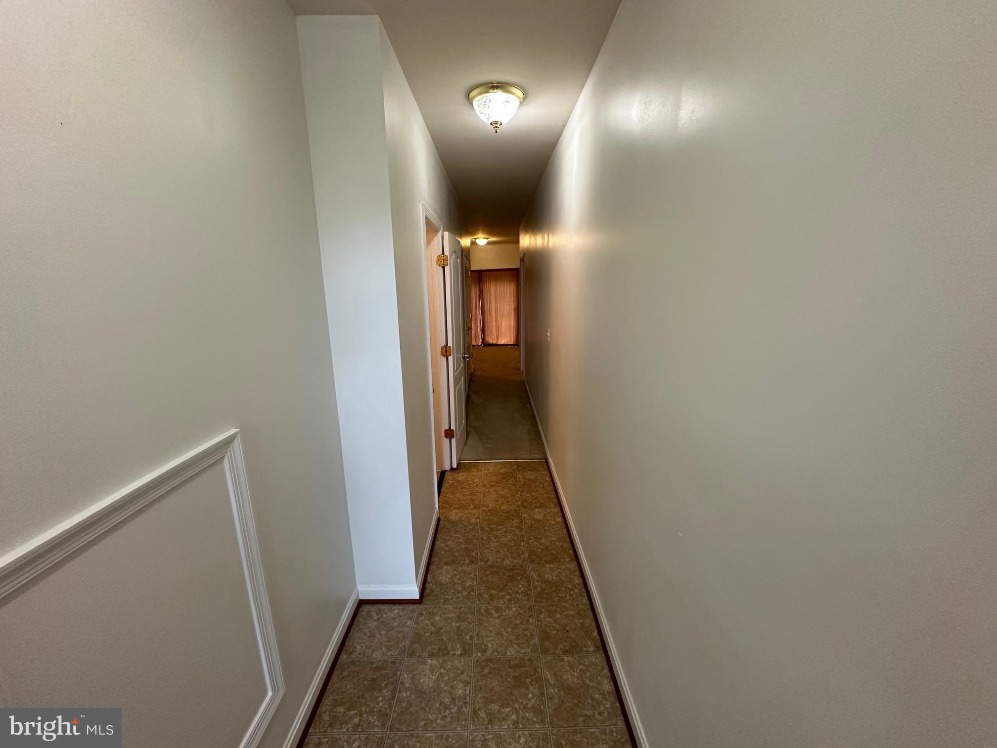 COLONIAL HILLS - Residential