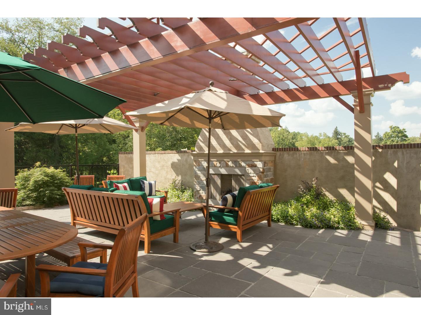 BURROWS RIDGE - Residential