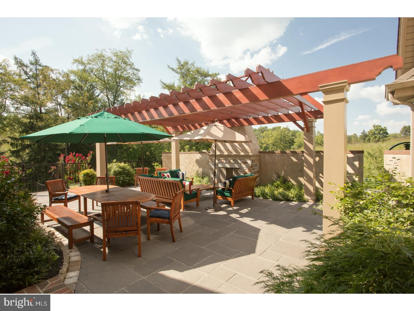 BURROWS RIDGE - Residential