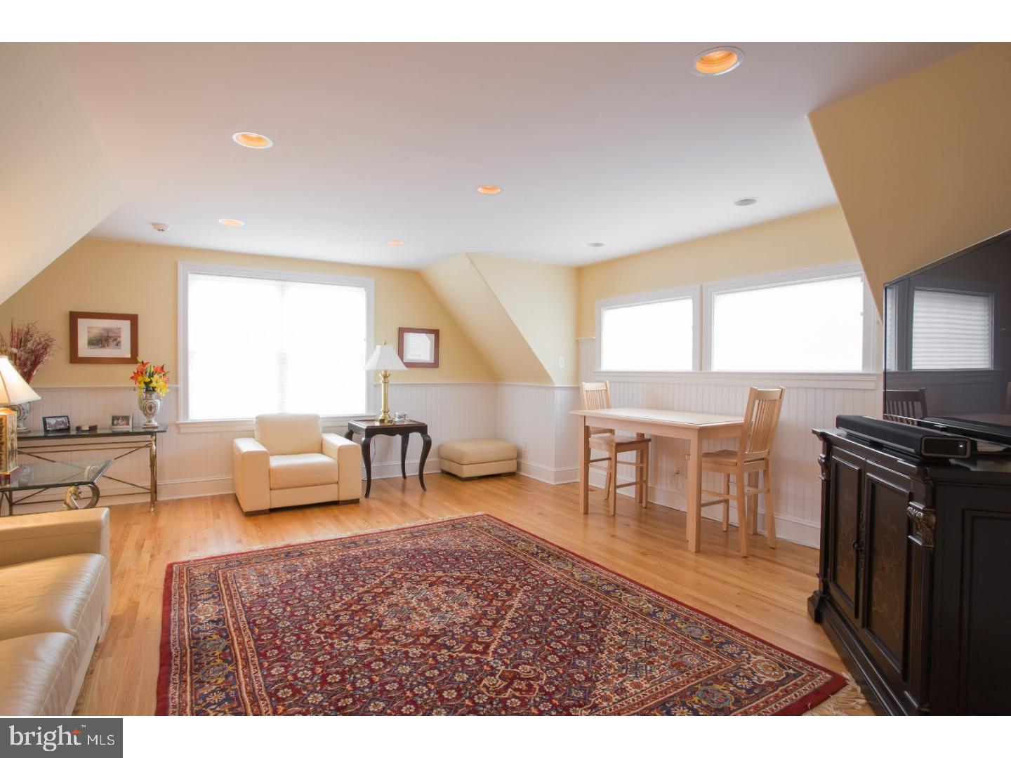 BURROWS RIDGE - Residential