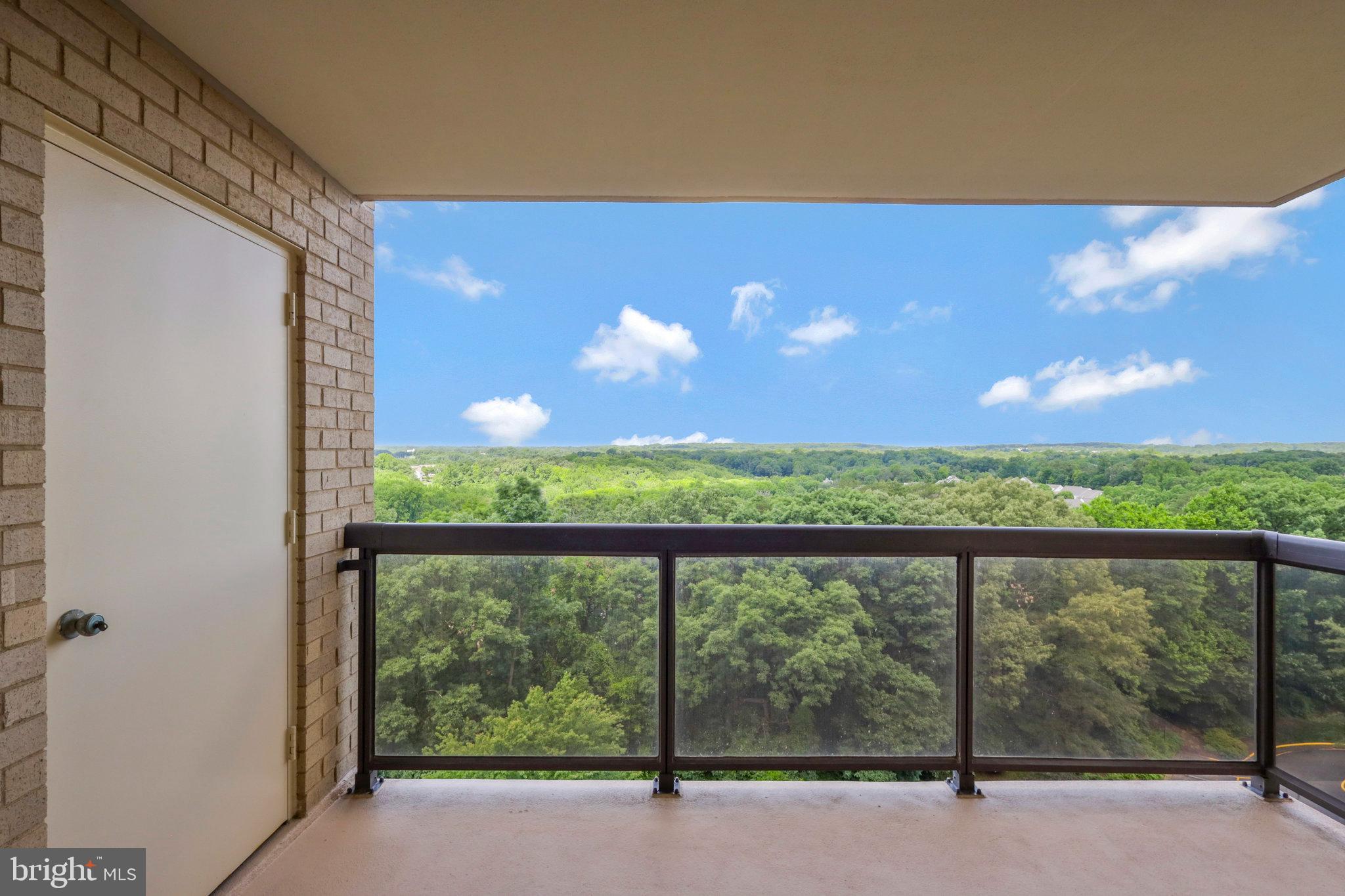 WATERGATE AT LANDMARK - Residential