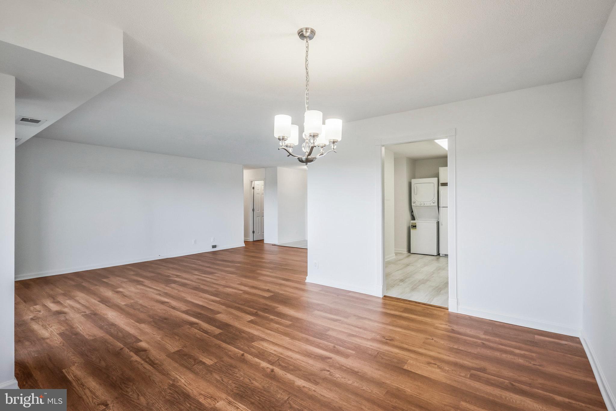 WATERGATE AT LANDMARK - Residential