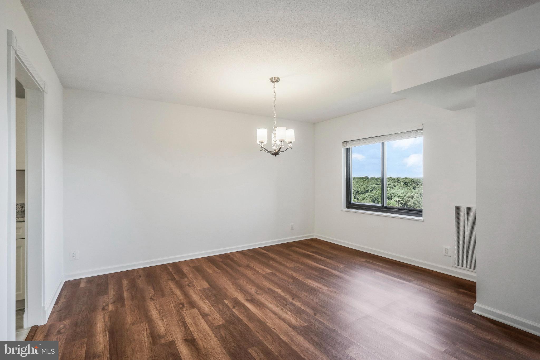 WATERGATE AT LANDMARK - Residential