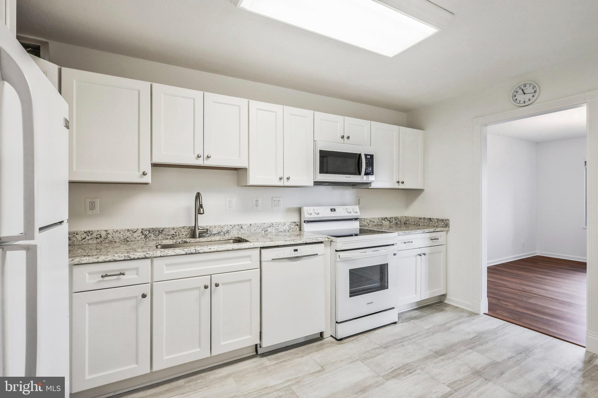 WATERGATE AT LANDMARK - Residential