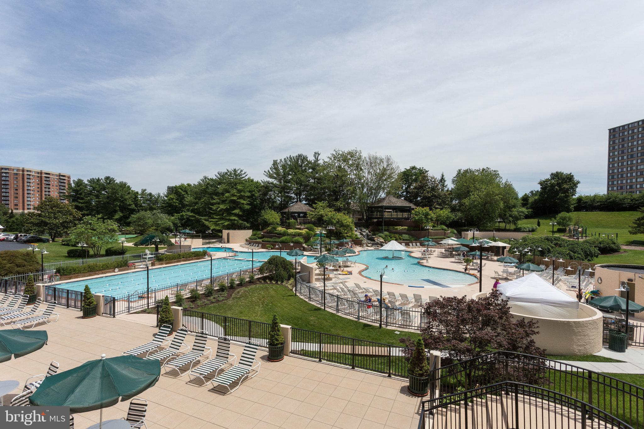 WATERGATE AT LANDMARK - Residential