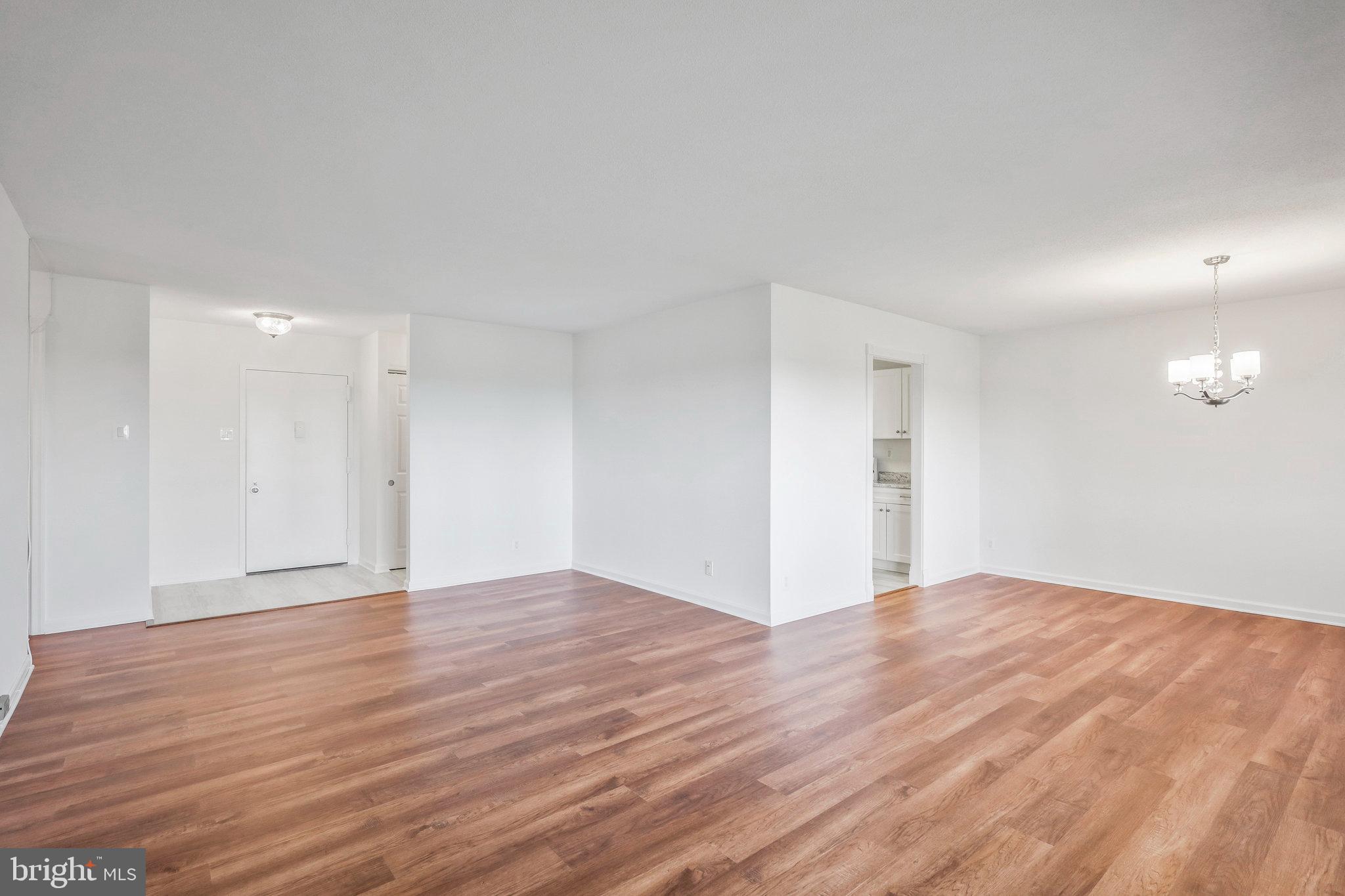 WATERGATE AT LANDMARK - Residential