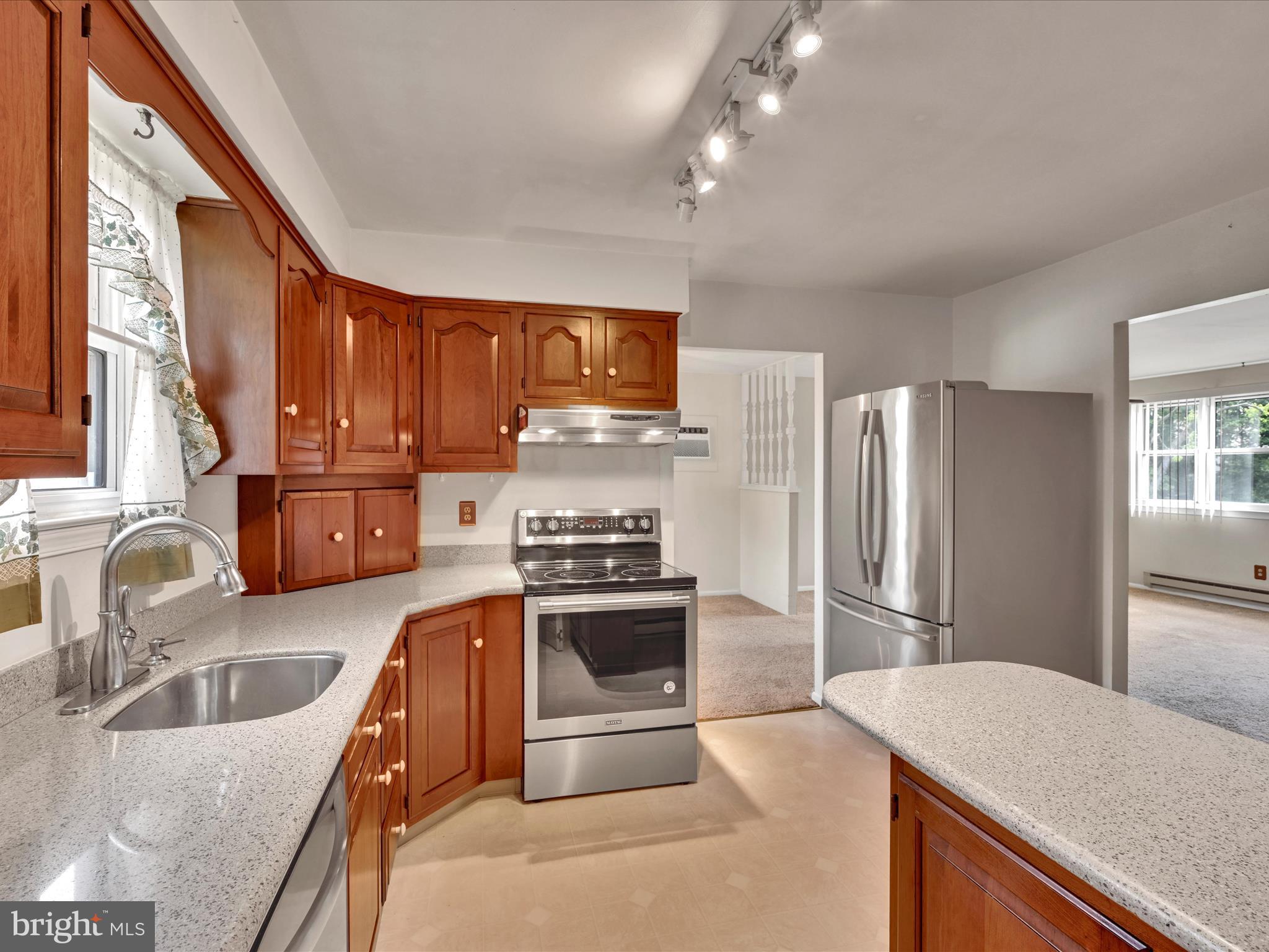 FARMDALE - Residential