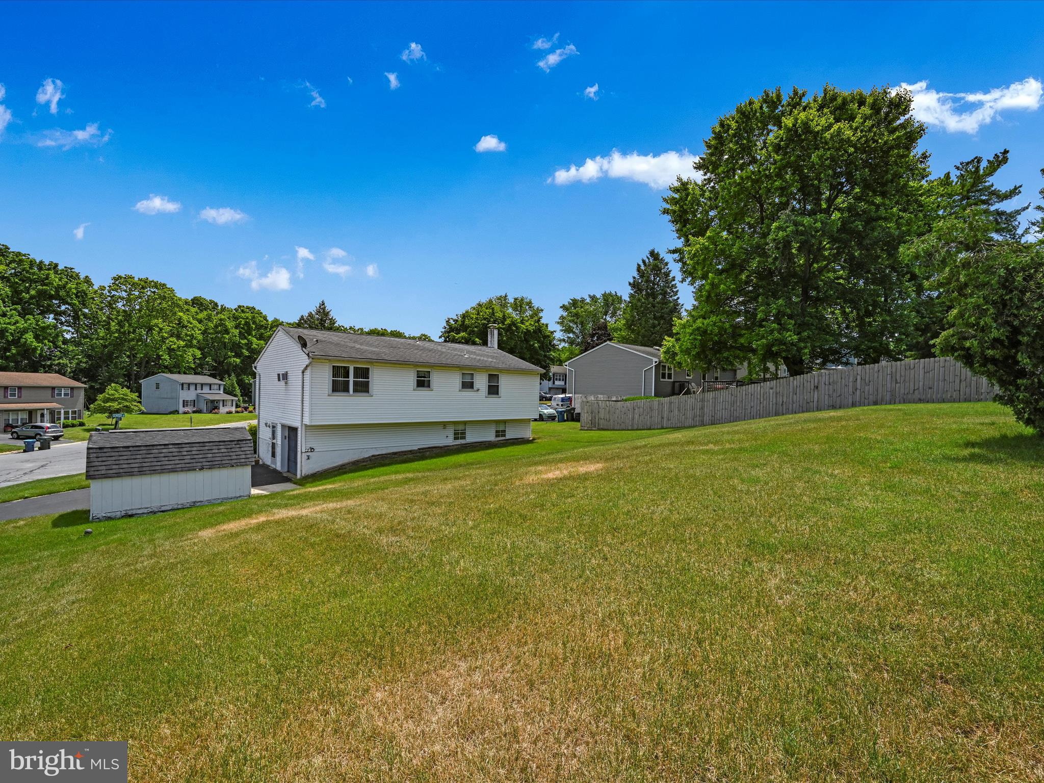 FARMDALE - Residential