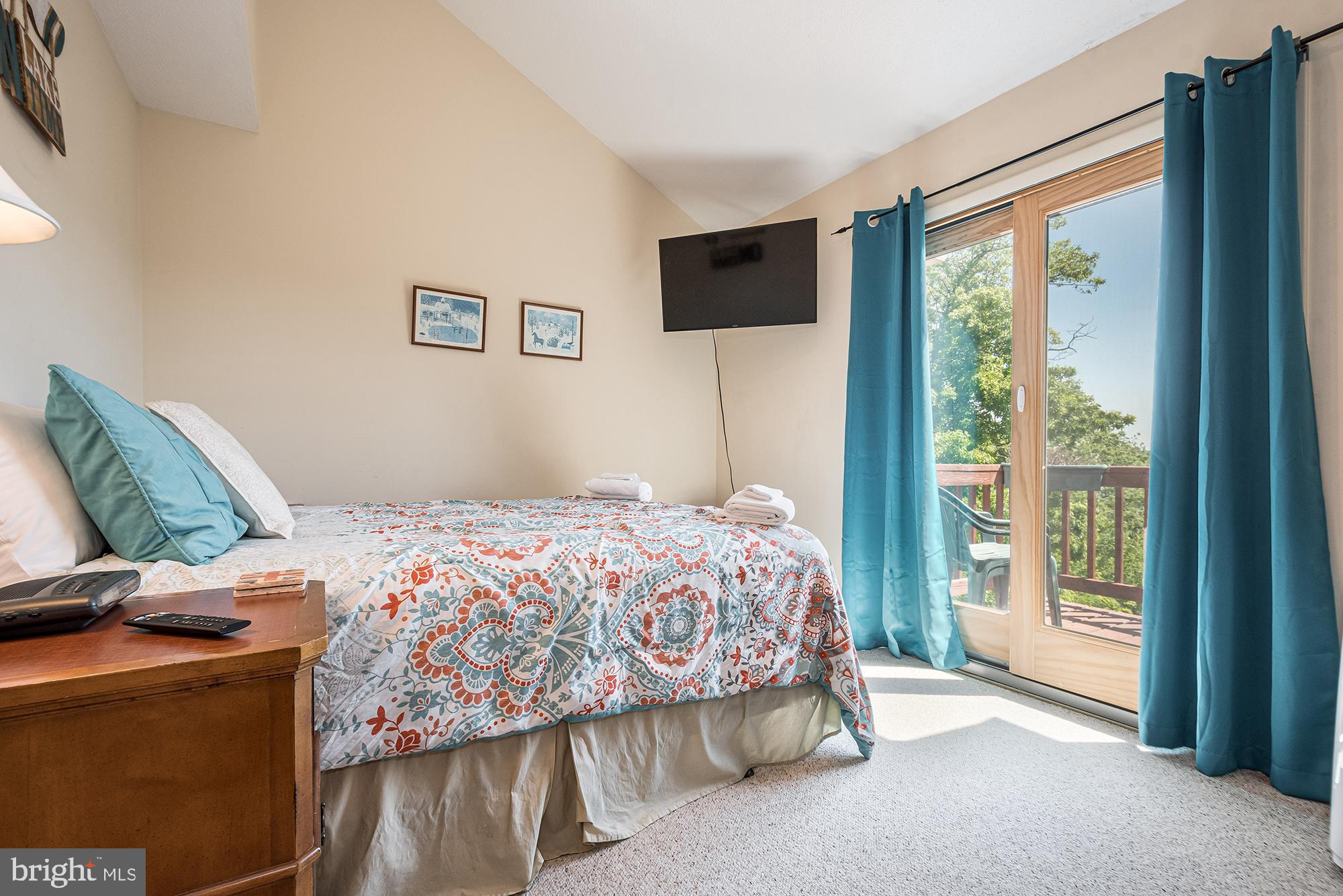 VILLAGES OF WISP - Residential