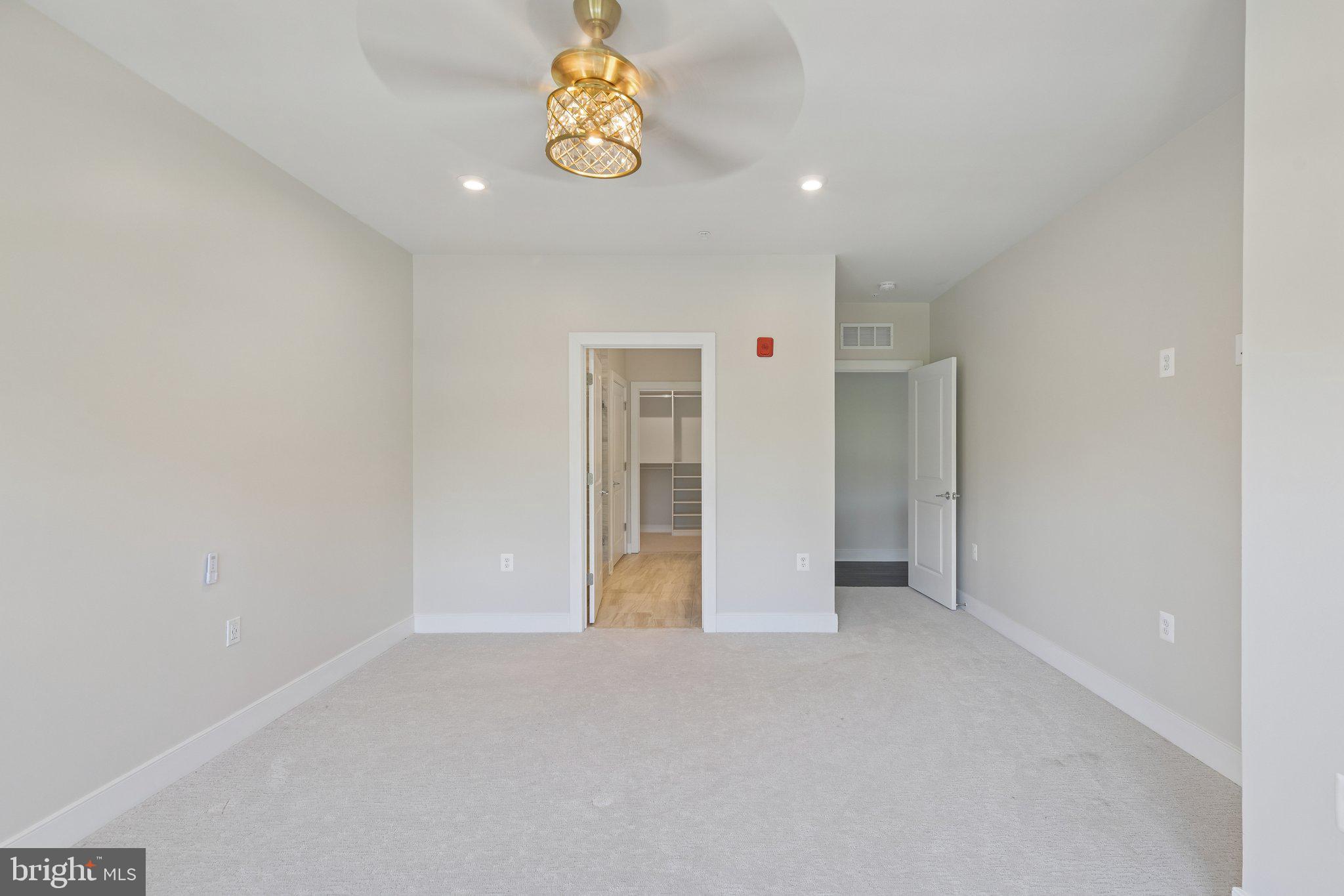 NATIONAL HARBOR - Residential