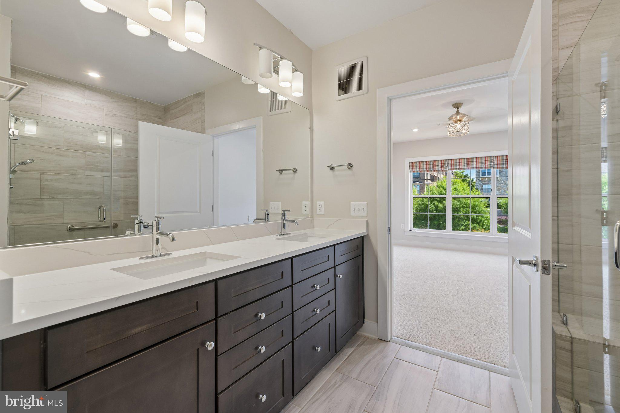 NATIONAL HARBOR - Residential