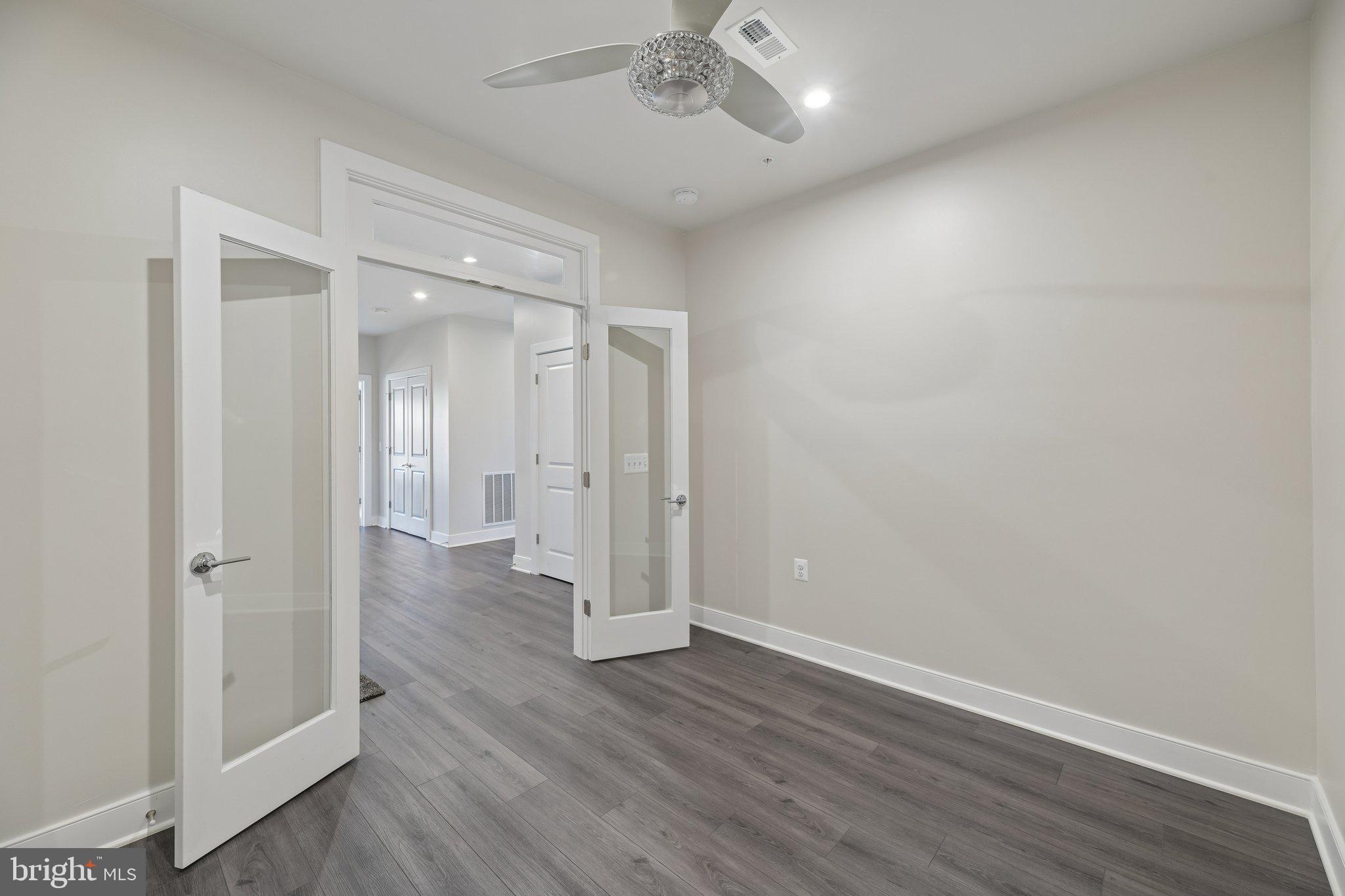 NATIONAL HARBOR - Residential