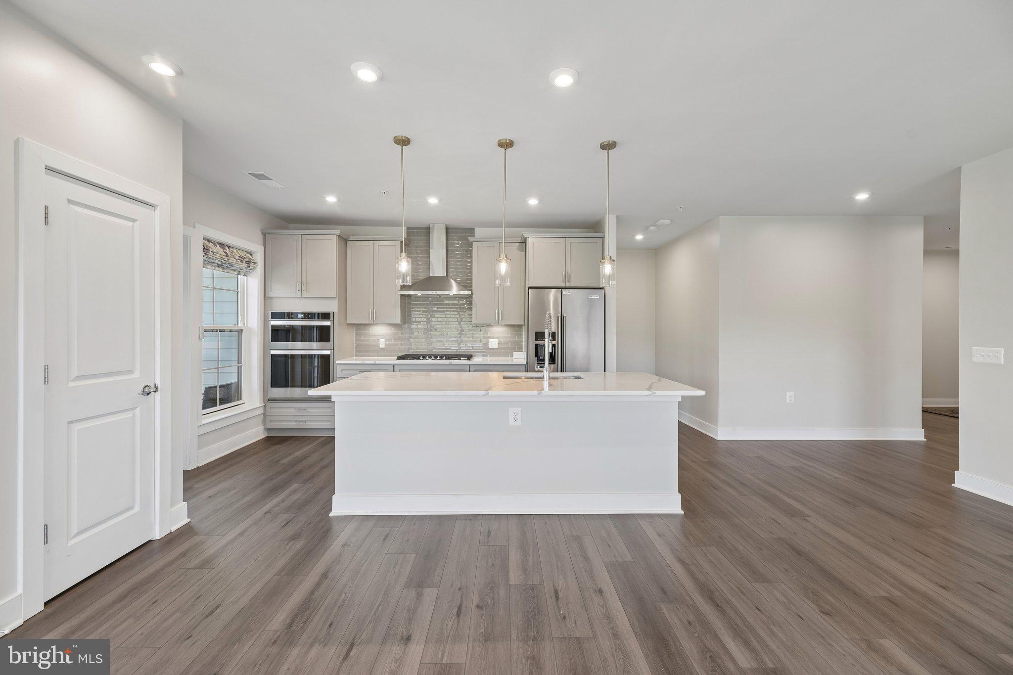 NATIONAL HARBOR - Residential