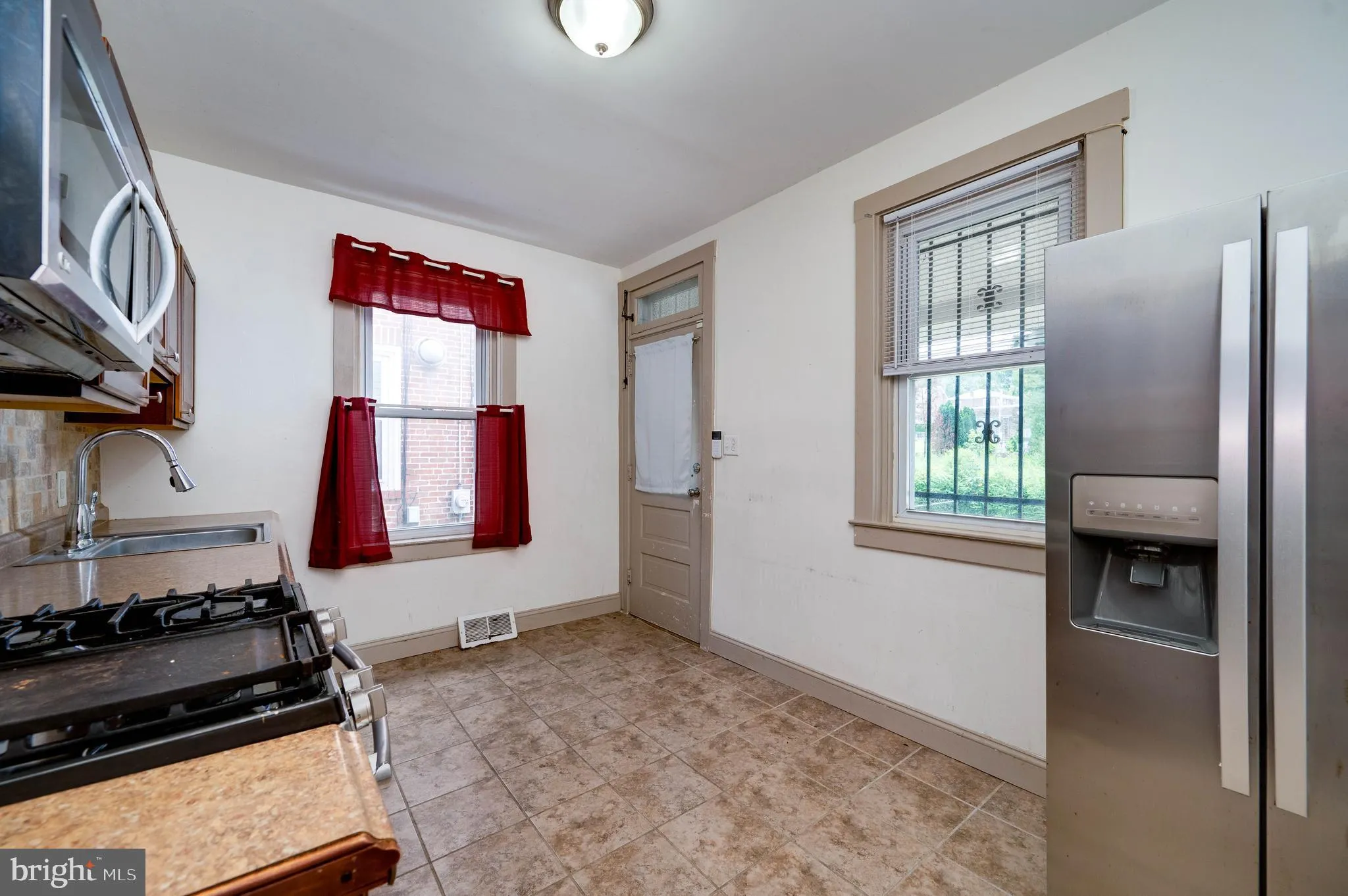 Reading, Pennsylvania 19604, United States, 3 Bedrooms Bedrooms, ,1 BathroomBathrooms,Residential,Active,163606