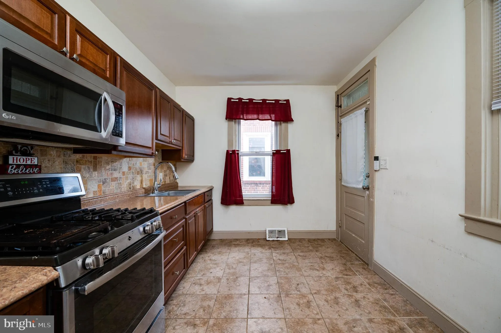 Reading, Pennsylvania 19604, United States, 3 Bedrooms Bedrooms, ,1 BathroomBathrooms,Residential,Active,163606