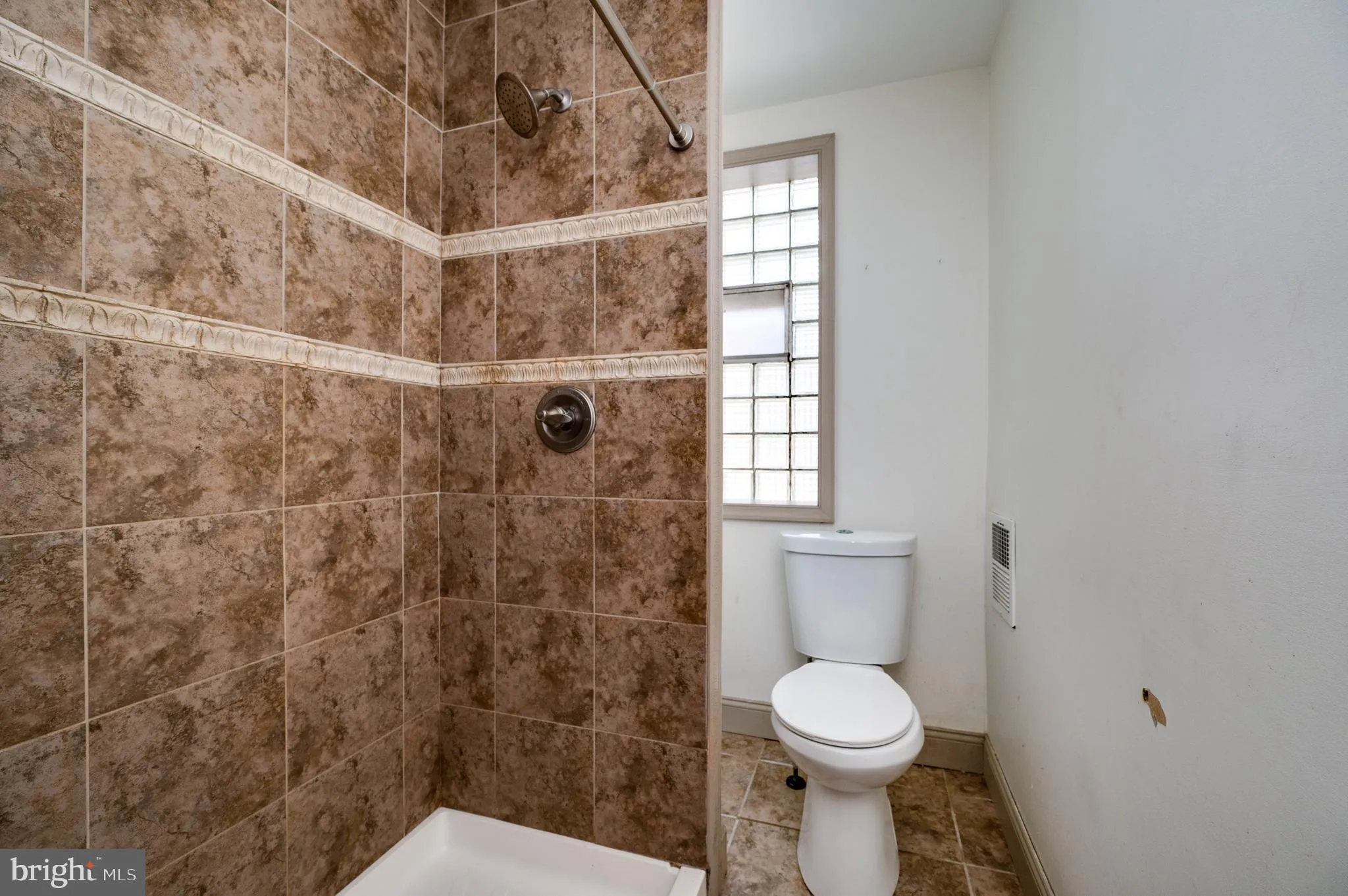 Reading, Pennsylvania 19604, United States, 3 Bedrooms Bedrooms, ,1 BathroomBathrooms,Residential,Active,163606