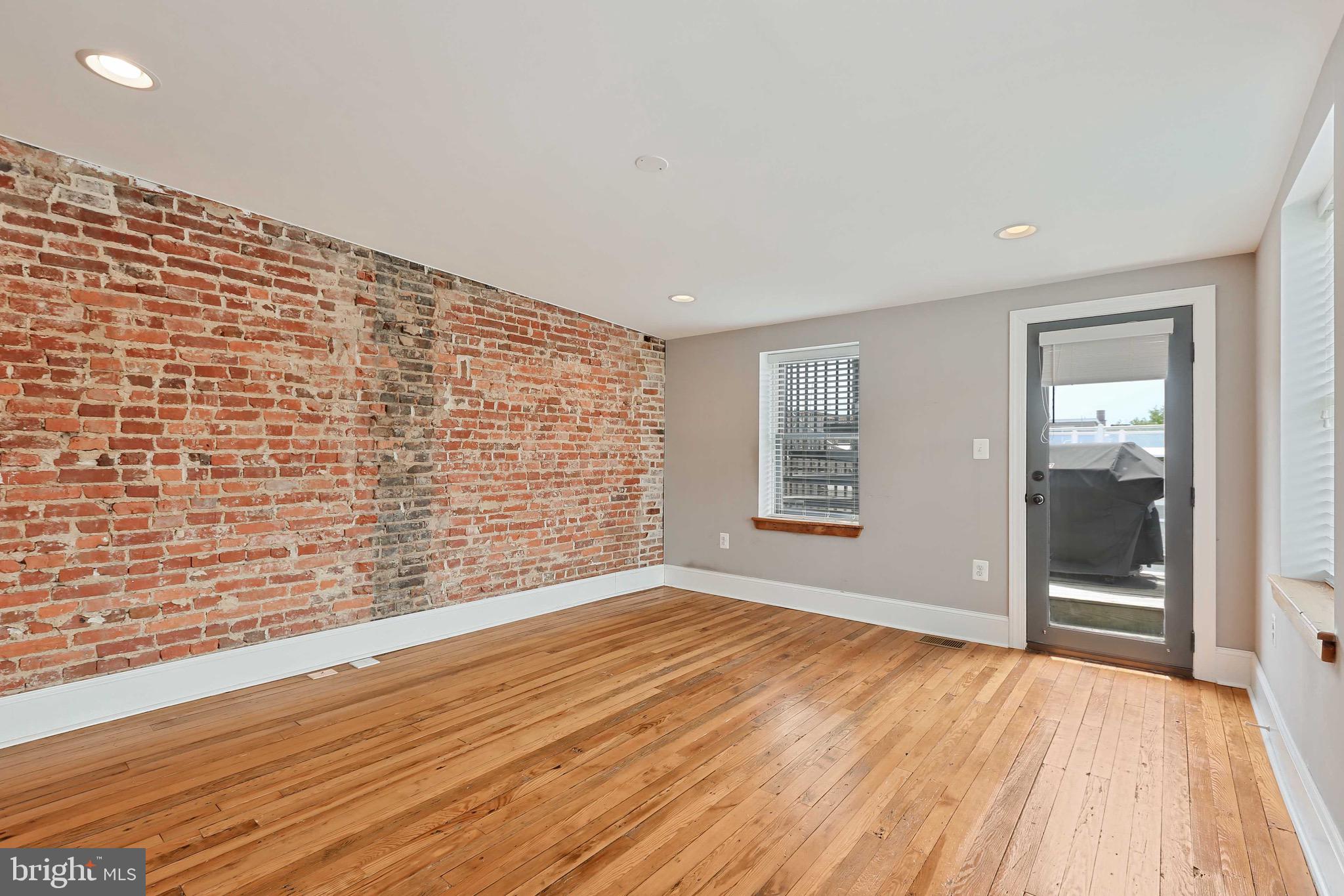 FEDERAL HILL HISTORIC DISTRICT - Residential Lease