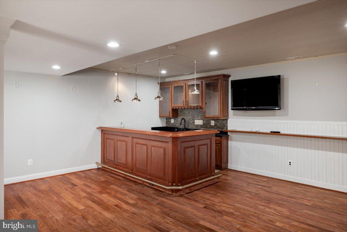 LOUDOUN VALLEY ESTATES - Residential