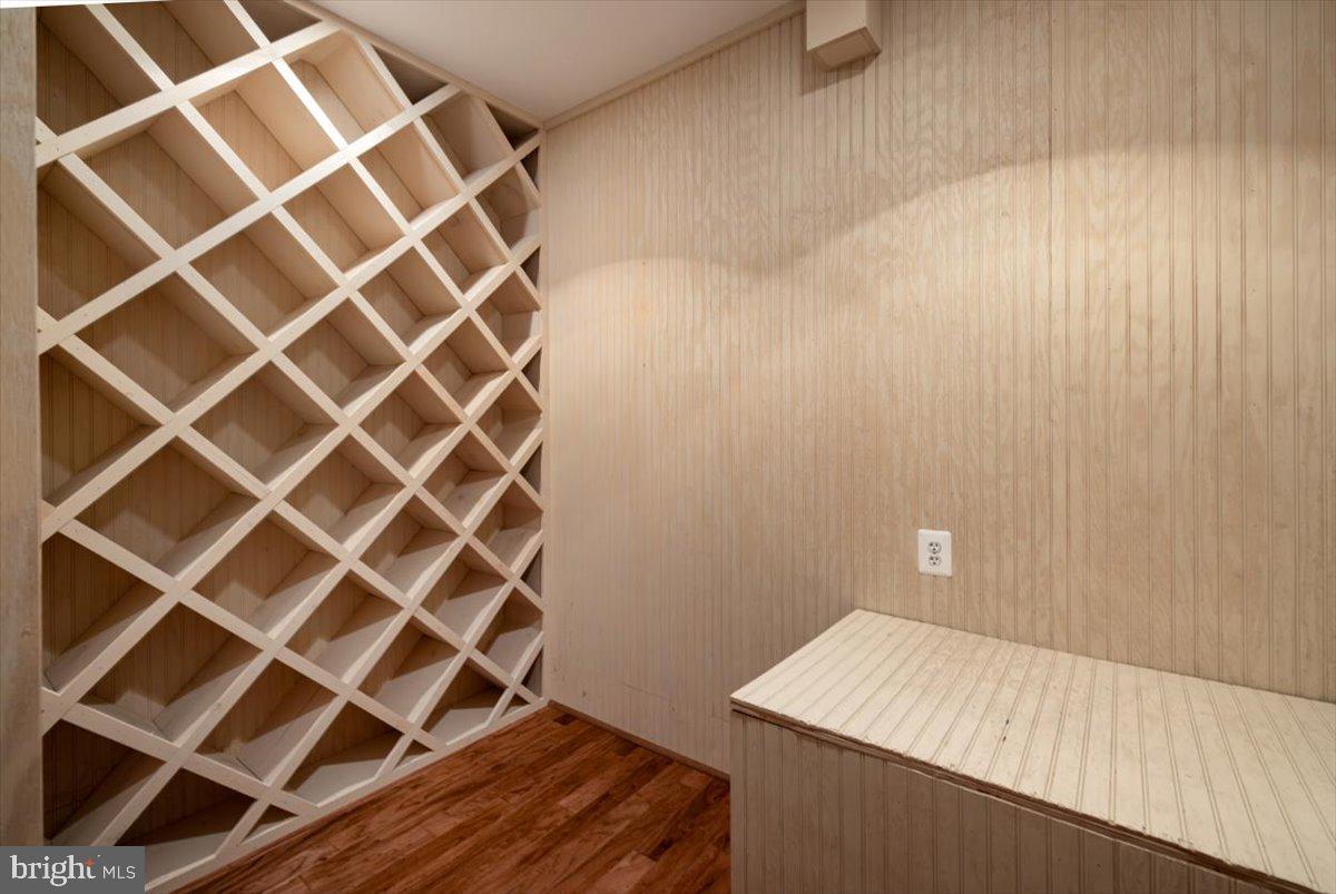 LOUDOUN VALLEY ESTATES - Residential