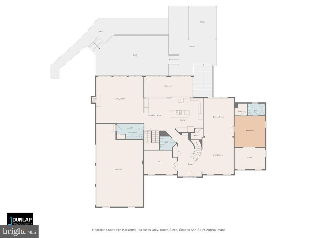 LOUDOUN VALLEY ESTATES - Residential
