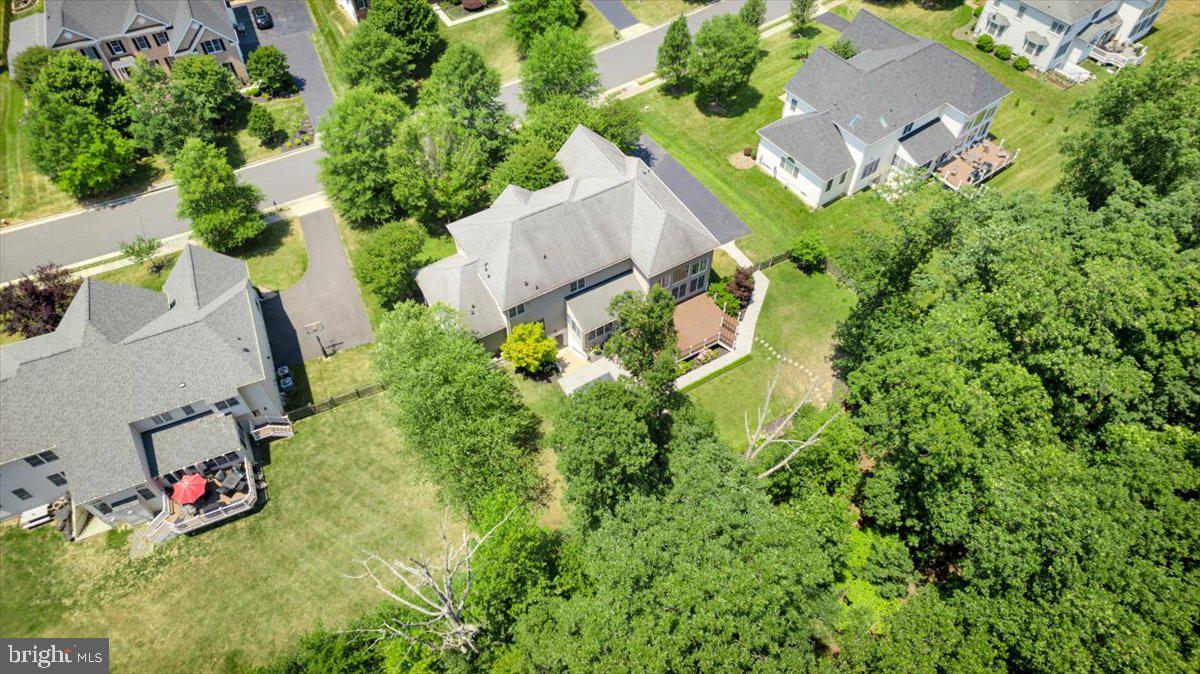 LOUDOUN VALLEY ESTATES - Residential